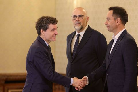 Consultări la Cotroceni - Kelemen Hunor: Preşedintele ne-a întrebat despre susţinerea unui Guvern tehnocrat şi a unui premier tehnocrat / Nu ne-a spus nimic despre momentul desemnării premierului