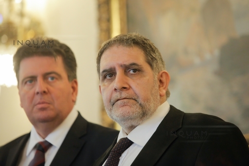 Consultări la Cotroceni - Varujan Pambuccian: Noi l-am rugat pe preşedintele Dan să amâne propunerea de premier. Sper ca, într-o săptămână-două, lucrurile să se poată schimba, sub presiunea realităţii / Cheia, în existenţa unei majorităţi