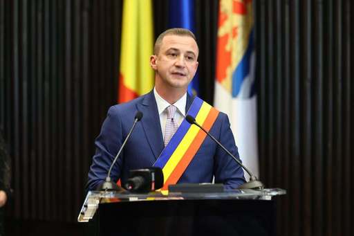 SIEGFRIED MUREŞAN, NOMINALIZAT PREMIER - Alfred Simonism (PSD): Cea mai firească variantă era să propună un premier din partea partidului clasat pe primul loc / Ce vor face PNL şi USR dacă Guvernul Mureşan pică?
