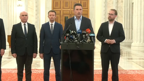 Tanczos Barna: UDMR nu va participa la formarea niciunui guvern care va avea nevoie de sprijin AUR, SOS sau alte partide extremiste / Cea mai bună soluţie, o refacere chiar într-o altă formulă a majorităţii care s-a destrămat / Rotativa, o soluţie