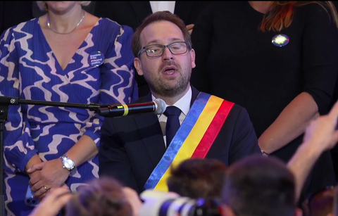 Evenimentul ”Timişoara. Revoluţia continuă” - Dominic Fritz: Sigur că există şi tristete astăzi /O majoritate politică toxică a decis să întrerupă mandatul brutal şi neconstituţional / Fritz a cântat imnul, acompaniindu-se la pian - VIDEO