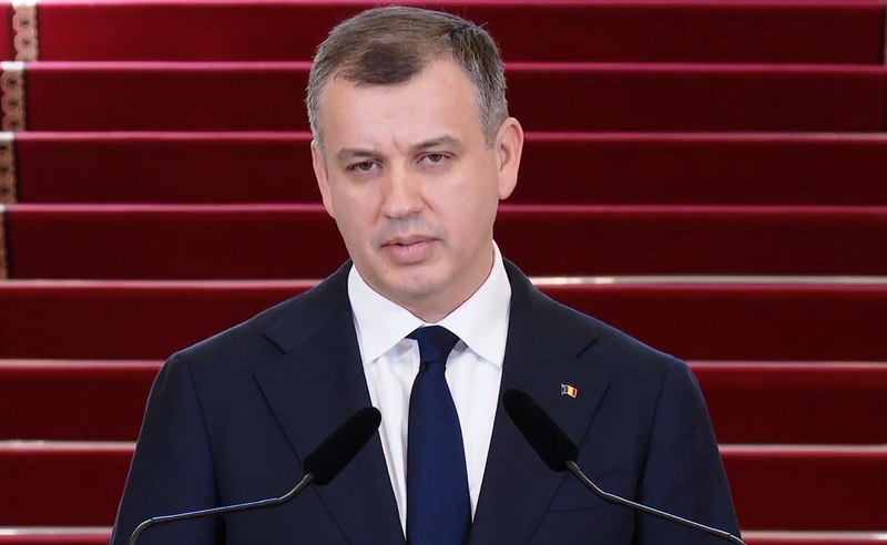 Eugen Tomac îi urează succes premierului desemnat Luca Niculescu: România trebuie să iasă cu bine din această criză politică Un vot pentru viitorul guvern este mai mult decât un angajament politic, a devenit o obligaţie patriotică