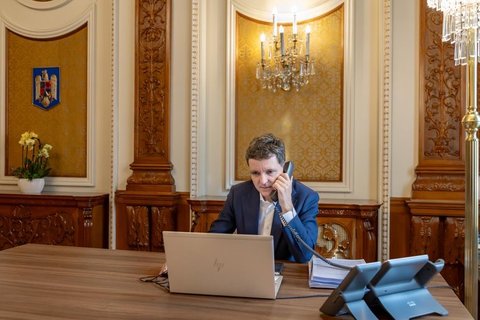 Nicuşor Dan, după convorbirea cu preşedinta Bulgariei, despre atacul cu drone asupra navelor comerciale din Marea Neagre: Pun în pericol nu numai transportul maritim din regiunea noastră, ci şi aprovizionarea agricolă vitală către alte continente