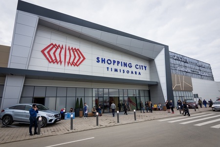 Un nou mall - Shopping City - a fost deschis la Timişoara, în urma unei investiţii de 83 de milioane de euro
