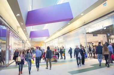 Bilanţul mall-ului Coresi de la Braşov, după primul an: vânzări de 60 mil. euro şi trafic zilnic de peste 22.000 de persoane