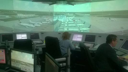 Traficul de pe aeroportul Otopeni a crescut cu 15% în primele trei luni ale anului, numărul de aterizări şi decolări va depăşi 110.000 în 2016