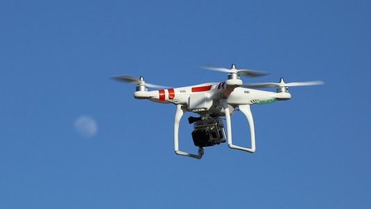 UTI investeşte în soluţii de detectare a dronelor şi a subtanţelor periculoase în aeroporturi şi porturi