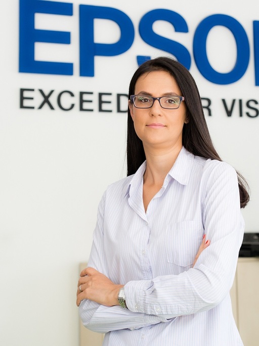 Epson: Piaţa de proiectoare va creşte anul acesta cu 25%, Euro 2016 şi investiţiile din segmentul Horeca vor fi principalele motoare de creştere a vânzărilor 