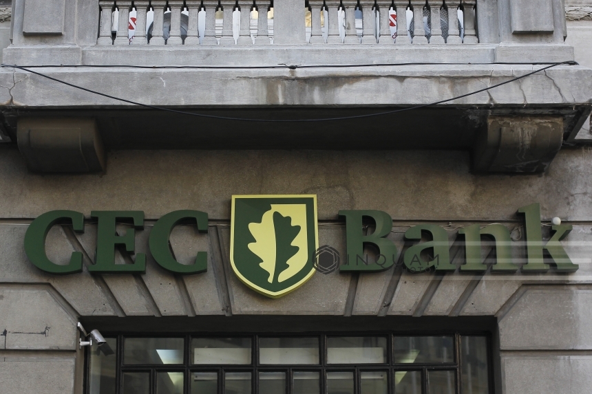 CEC Bank măreşte la 30% avansul la creditele imobiliare şi scumpeşte împrumuturile din 9 mai