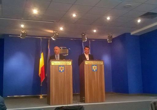 CNADNR a început restructurarea posturilor de conducere: din 110 şefi la nivel central pleacă şapte, plus alţi 61 din teritoriu. Compania îşi face departament de control