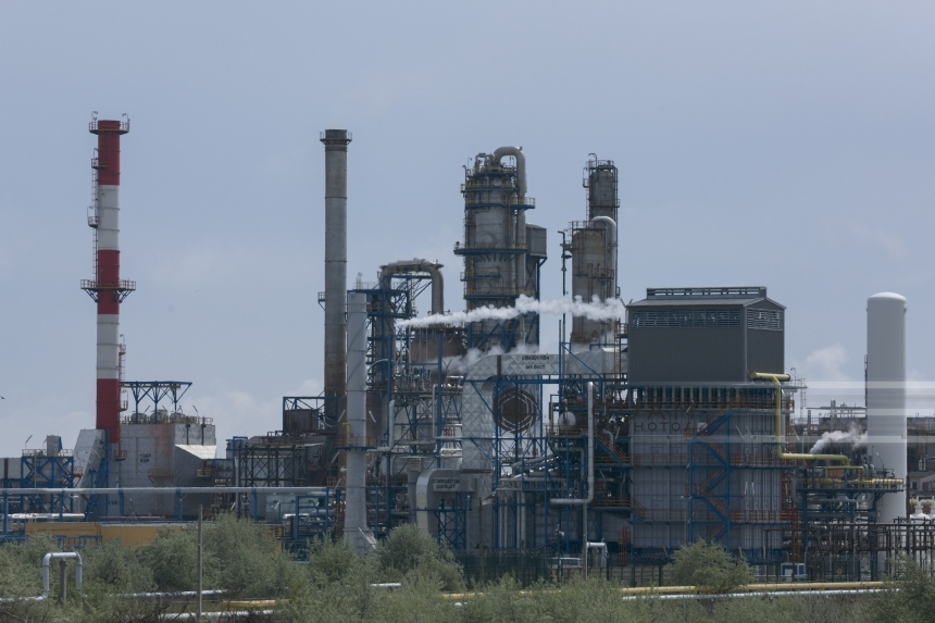 Ministerul Energiei s-a constituit parte civilă în dosarul Rompetrol, considerând că statul ar fi trebuit să redevină proprietar al Petromidia în 2010