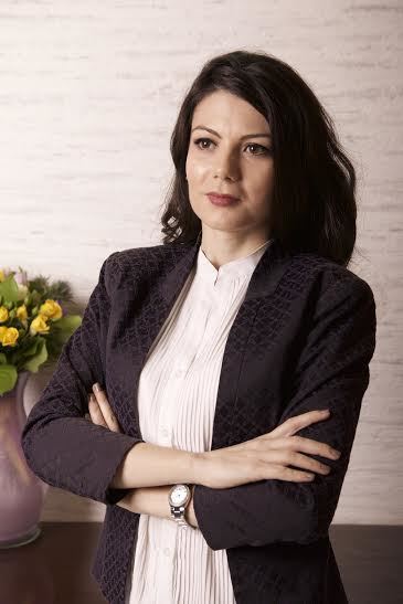 
Floria a vândut în primul trimestru al anului flori de 900.000 de euro, din care jumătate online
