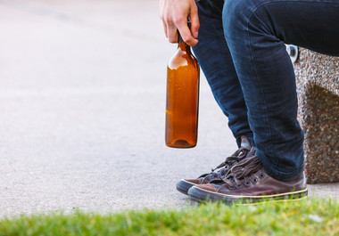 Gfk: Un sfert dintre români beau alcool într-o zi obişnuită, România e în topul mondial al alcoolicilor