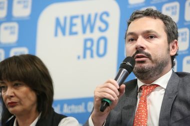 Răzvan Nicolescu, fost ministru al Energiei: ANRE are 300 de angajaţi din care lucrează doar 30, restul sunt ”prieteni de la partid care au lipit afişe”