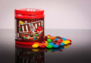Suedia a interzis Mars utilizarea mărcii de bomboane m&m