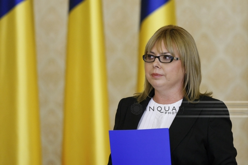 Dragu: Reducerea CAS cu 5 puncte procentuale nu are loc în buget, are un impact prea mare. Dumitru: Ar fi fost o măsură mult mai bună decât tăierea TVA din 2017