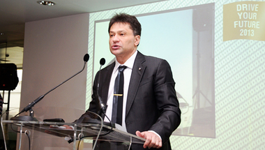 BIOGRAFIE: Sorin Buşe, recrutat recent manager privat la Tarom, şi-a înlocuit şeful la conducerea Ministerului Transporturilor 