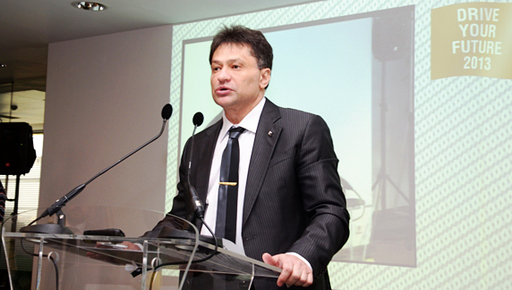 BIOGRAFIE: Sorin Buşe, recrutat recent manager privat la Tarom, şi-a înlocuit şeful la conducerea Ministerului Transporturilor 