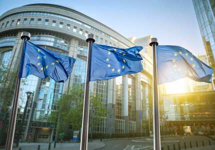 Comisia Europeană a redus estimările economice pentru zona euro şi Marea Britanie, din cauza Brexit
