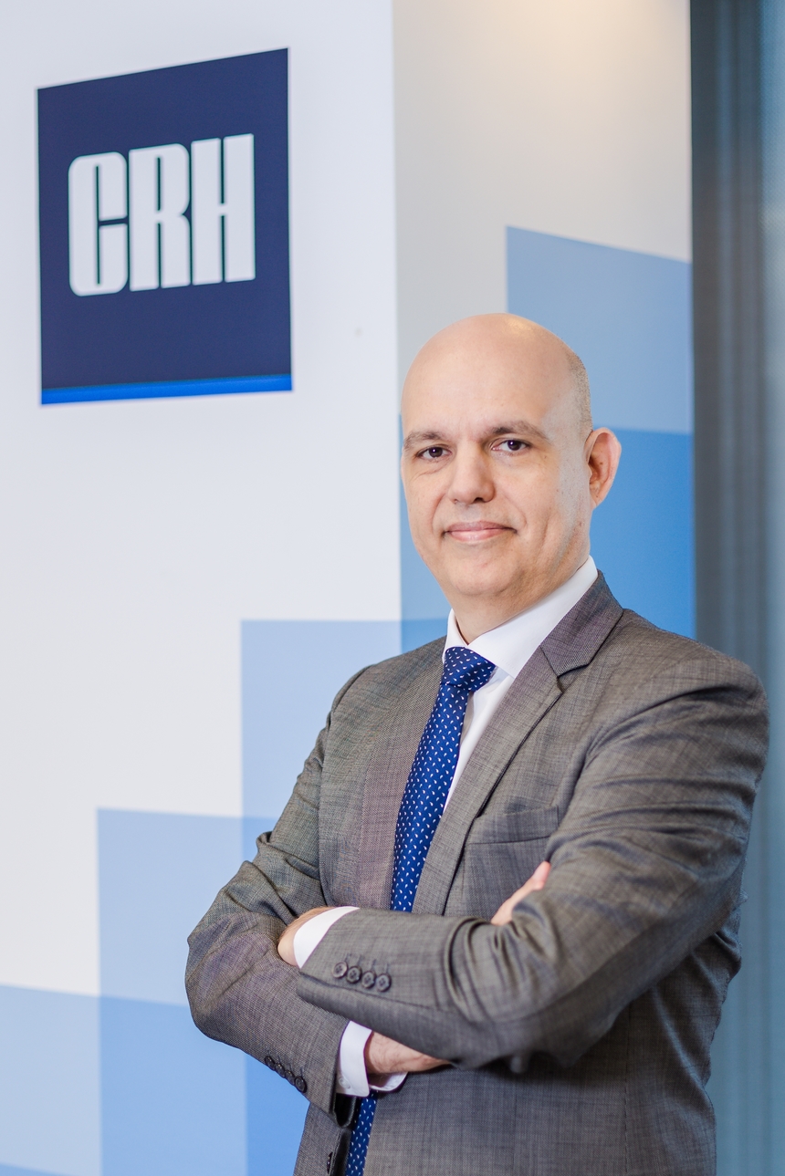 Producătorul de ciment CRH România a numit la conducere un argentinian cu vechime de peste zece ani în industrie