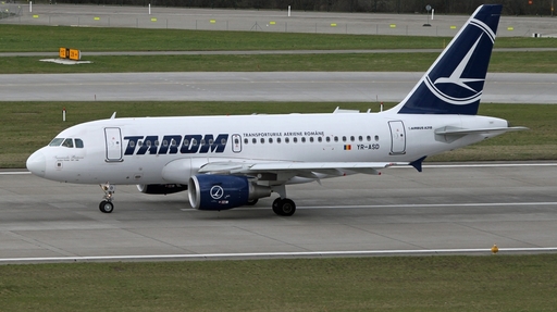 Tarom intră în competiţie cu operatorii low-cost pe curse populare precum cele spre Viena sau Roma. Compania a lansat oferte de 79 de euro pentru un bilet dus-întors