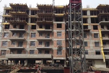 Cădere cu peste 10% a autorizaţiilor pentru construcţia de locuinţe în luna iulie. Dezvoltatorii au obţinut mai multe aprobări pentru construcţia de blocuri