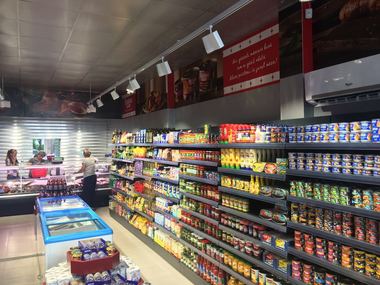 Producătorul de mezeluri şi conserve Vascar a deschis primul magazin sub brandul propriu „Moldova în Bucate”, la Bacău
