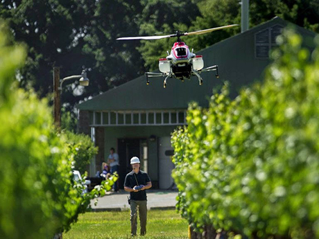 Evaluatorii vor să inspecteze proprietăţile cu dronele şi propun realizarea unei baze de date cu toate detaliile tranzacţiilor imobiliare
