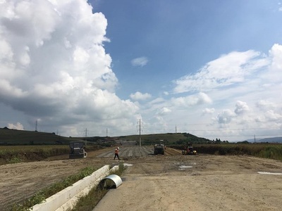 Homor (CNADNR): Traficul rutier pe lotul trei al autostrăzii Sibiu-Orăştie va fi deschis la sfârşitul lui septembrie