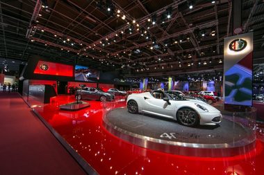 Salonul auto de la Paris: Mai puţini bolizi de lux şi mai multe maşini ecologice