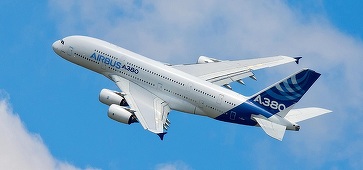 Airbus a înregistrat profit şi vânzări în scădere în trimestrul trei, din cauza problemelor de producţie