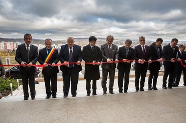 Cioloş, la inaugurarea unui centru de cercetări horticole din Cluj: Această investiţie ar trebui să contribuie la relansarea agriculturii româneşti
