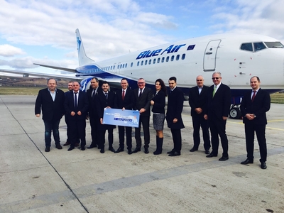 Blue Air şi-a făcut bază operaţională şi la Cluj, de unde introduce zboruri spre şase destinaţii. Compania anunţă curse regulate Cluj-Constanţa în vara anului viitor