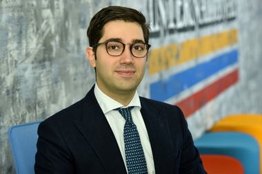 Compania imobiliară Colliers l-a recrutat pe economistul-şef al UniCredit Bank, care se va ocupa de analiză strategică