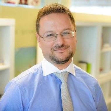 BCR l-a numit în funcţia de economist-şef pe un român care a lucrat ca director la NN Cehia