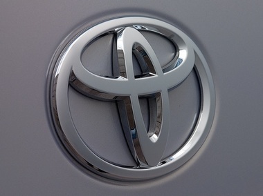 Toyota va plăti 3,4 miliarde dolari proprietarilor unor maşini vândute în SUA, afectate de rugină