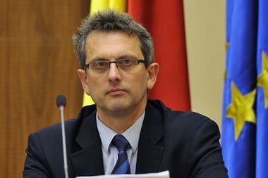 Lazea, BNR: Este nevoie de investiţii de 17-18 miliarde euro pentru ca România să aibă o creştere economică sustenabilă 