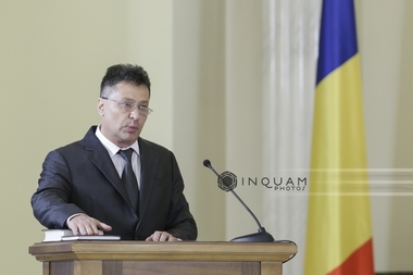 Ministrul Transporturilor: Anul viitor o să fie de zece ori mai mulţi kilometri de autostradă, adică 150