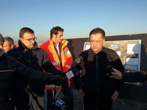 Centura de sud a Craiovei a fost inaugurată, însă nu va fi deschisă circulaţiei, pentru că recepţia lucrărilor nu a fost încă finalizată
