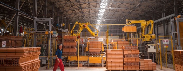 Dedeman a cumpărat două terenuri în Zalău de la producătorul de cărămizi Cemacon pentru 1,9 milioane euro