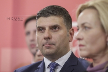 BIOGRAFIE: Alexandru Petrescu, director al Poştei Române şi fost bancher în Marea Britanie, propus ministru al Economiei 