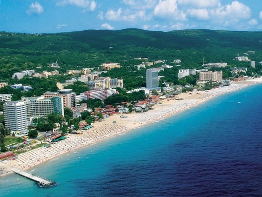 Bulgaria a atras în 2016 un număr record de 8 milioane de turişti, peste populaţia ţării