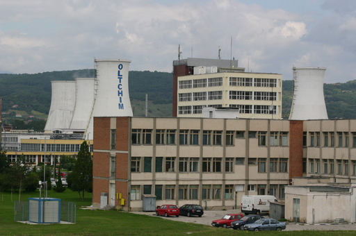 Companiile care cumpără activele Oltchim ar putea fi obligate să achite ajutorul de stat primit de combinat, dacă CE decide că banii au fost acordaţi ilegal