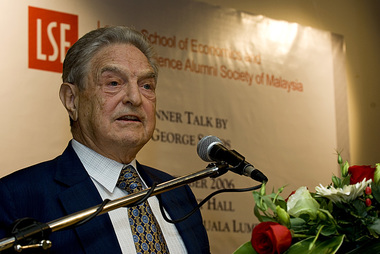 Soros îl critică dur pe Trump la forumul de la Davos: un "ucenic-dictator" care va declanşa un război comercial şi va opri influenţa pozitivă a SUA în lume