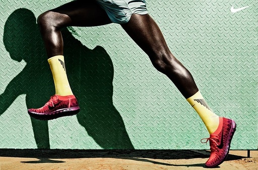 Bloomberg: Nike, Ford şi alte companii, prinse în vâltoarea noii politici comerciale a lui Trump