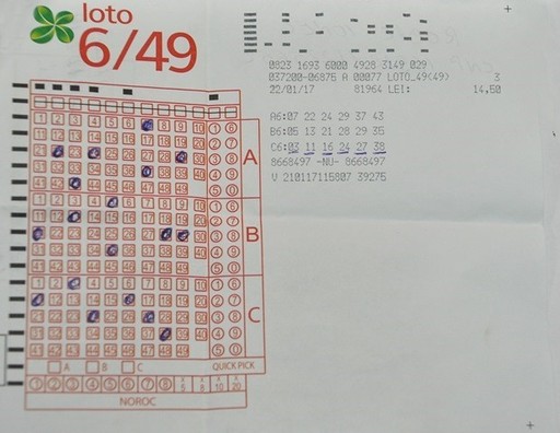 Câştigătorul premiului de 16,7 milioane lei la Loto 6/49, un vasluian în jur de 40 de ani, s-a prezentat miercuri să-şi ridice banii 