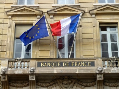 Banca Franţei îi avertizează pe alegătorii francezi în legătură cu costurile retragerii din zona euro