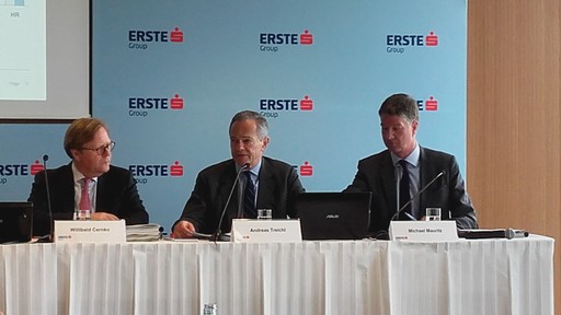 Şeful Erste, grupul care deţine BCR, nu se gândeşte la achiziţii în România. BCR va lansa în 2017 platforma George, ce gestionează situaţia financiară a clienţilor şi poate fi un prim pas în dezvoltarea tehnologiilor de inteligenţă artificială în banking
