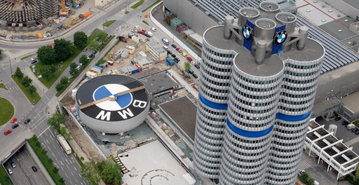 Reprezentantii BMW s-au întâlnit cu firme româneşti din IT, pentru încheierea unor parteneriate de dezvoltare a unor soluţii software în sectorul auto
