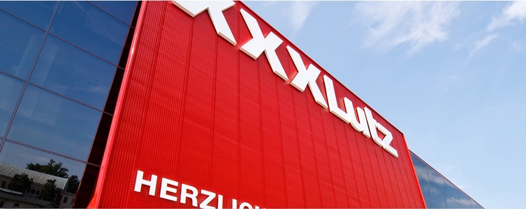 Compania austriacă XXXLutz, principalul concurent al Ikea şi kika, intră în România printr-un magazin de mobilă în Timişoara, sub brandul Mömax